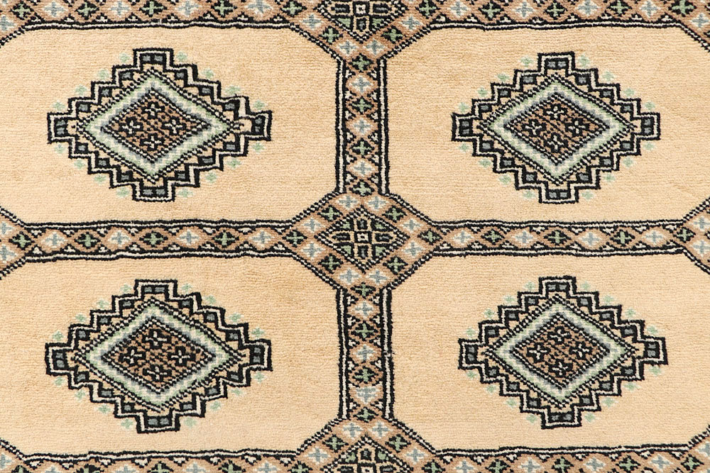 Navajo White Jaldar 6' 7 x 7' 1 - No. 60842 - ALRUG Rug Store