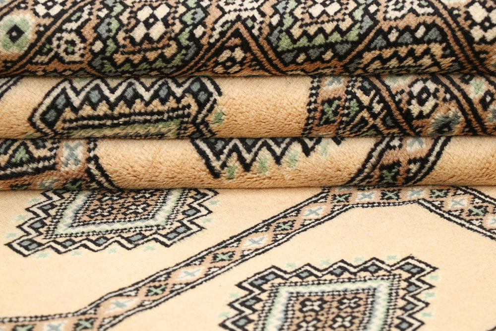 Navajo White Jaldar 6' 7 x 7' 1 - No. 60842 - ALRUG Rug Store