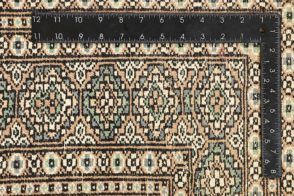 Navajo White Jaldar 6' 7 x 7' 1 - No. 60842 - ALRUG Rug Store