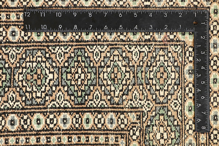 Navajo White Jaldar 6' 7 x 7' 1 - No. 60842 - ALRUG Rug Store