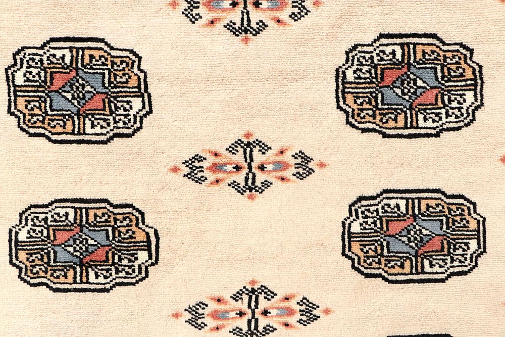 Bokhara 6' 9 x 6' 9 - No. 60871 - ALRUG Rug Store