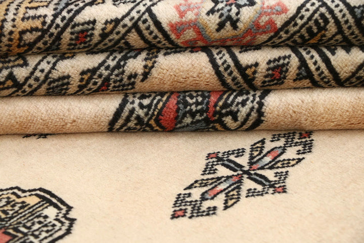 Cornsilk Bokhara 4' 2 x 6' - No. 60875 - ALRUG Rug Store