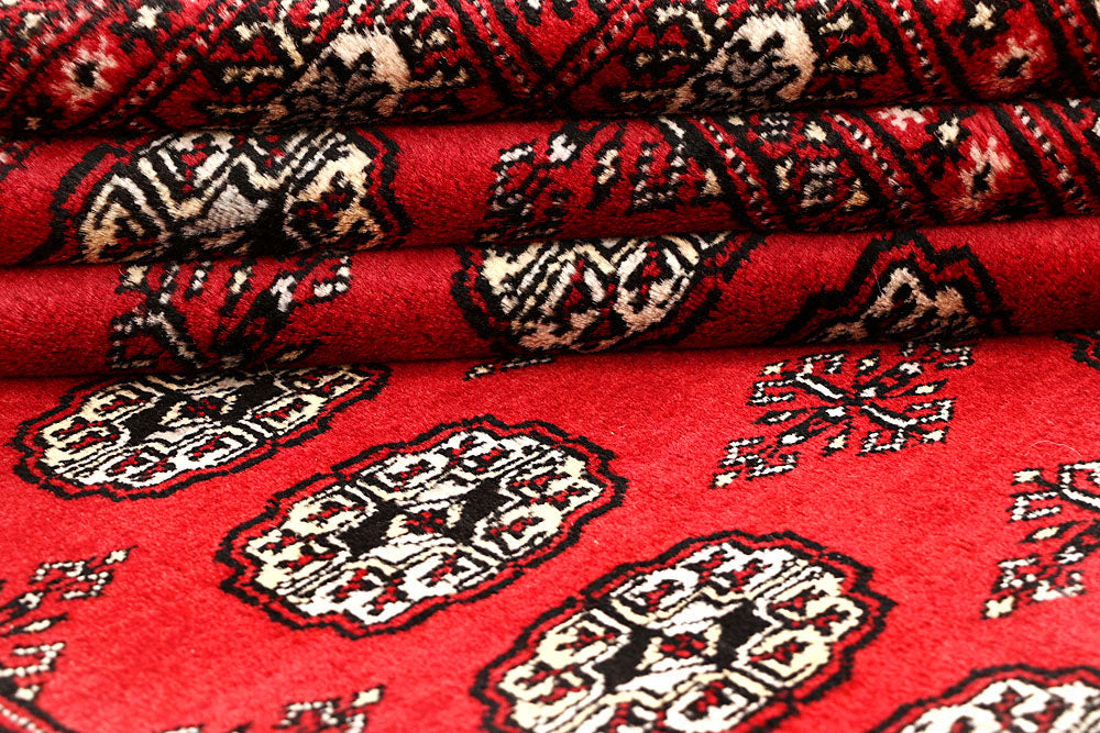 Red Bokhara 4' 1 x 5' 9 - No. 60984 - ALRUG Rug Store