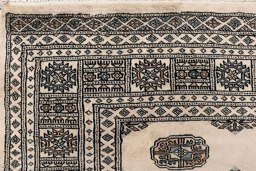 Bisque Bokhara 4'  3" x 6' " - No. QA33126