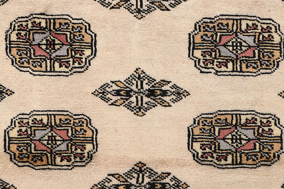 Bisque Bokhara 4' x 6' 2 - No. 61026