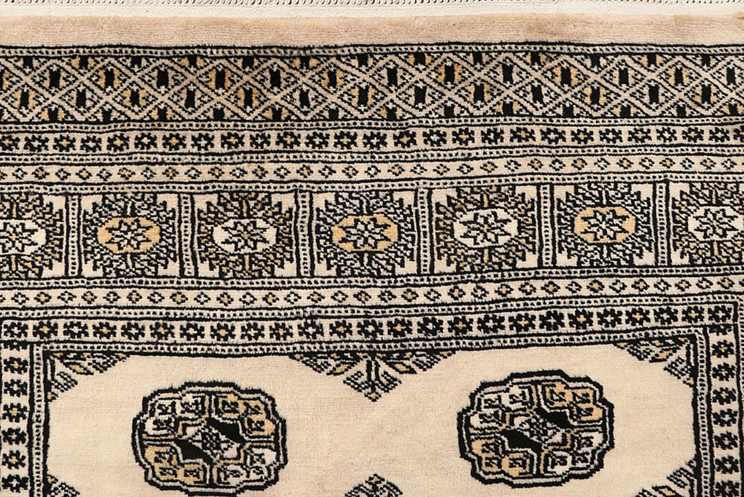 Bisque Bokhara 4' 2 x 6' 7 - No. 61030