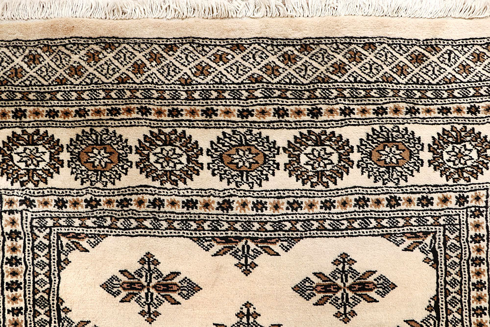 Cornsilk Butterfly 4' 2 x 6' 11 - No. 61036 - ALRUG Rug Store