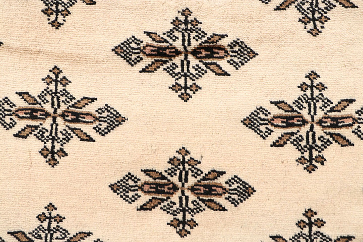 Cornsilk Butterfly 4' 2 x 6' 11 - No. 61036 - ALRUG Rug Store