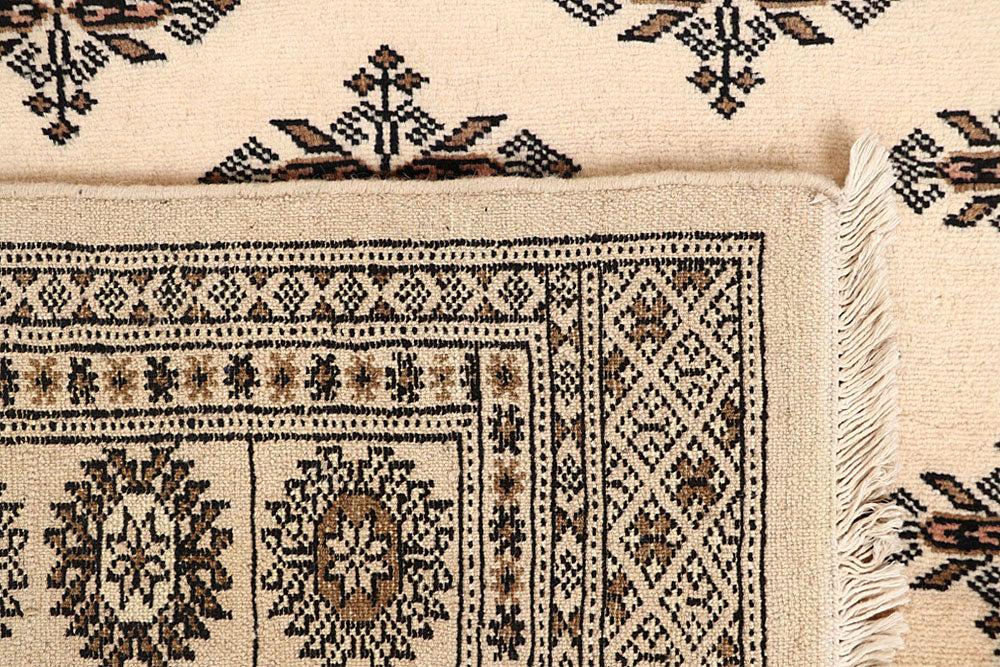 Cornsilk Butterfly 4' 2 x 6' 11 - No. 61036 - ALRUG Rug Store