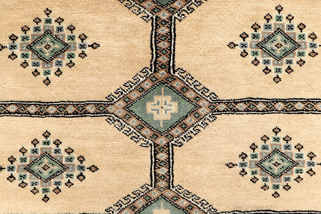 Cornsilk Jaldar 4'  2" x 5'  10" - No. QA17002