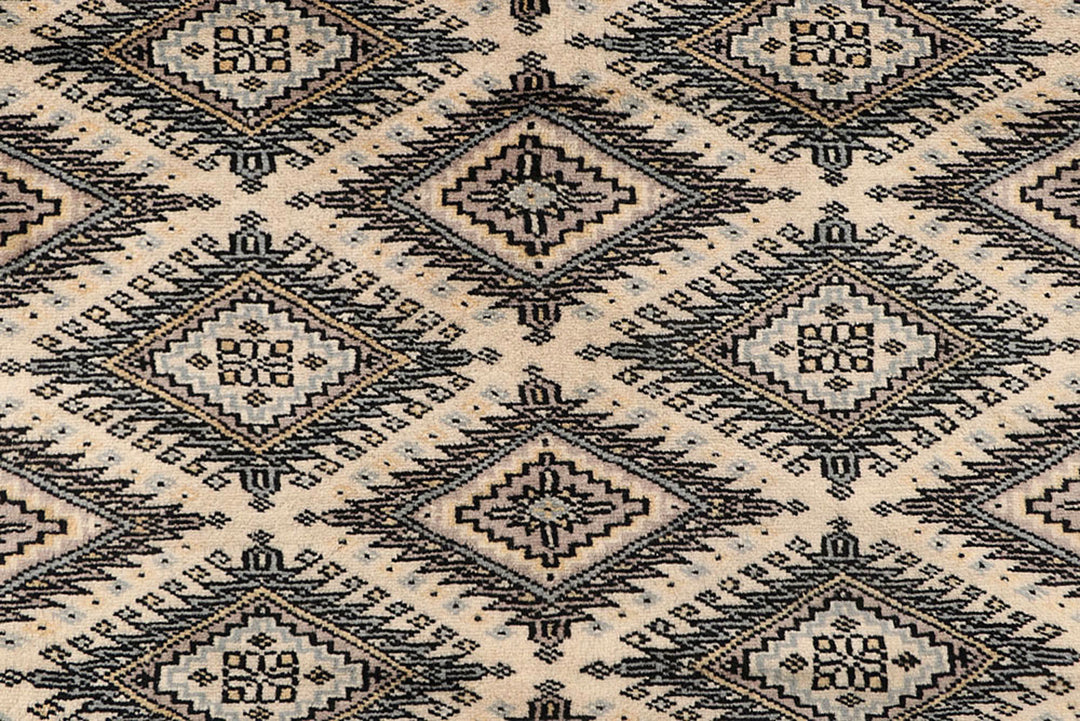 Cornsilk Jaldar 3'  11" x 6'  3" - No. QA65917