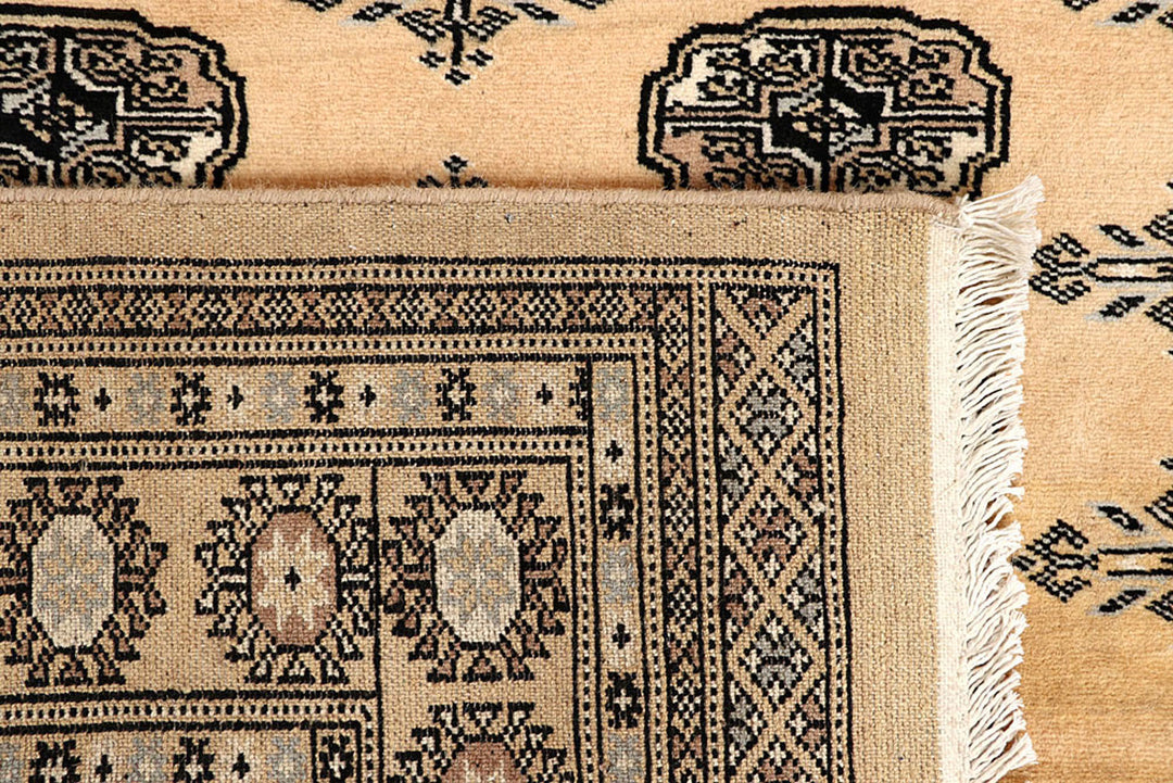 Blanched Almond Bokhara 4' 1 x 6' 4 - No. 61042