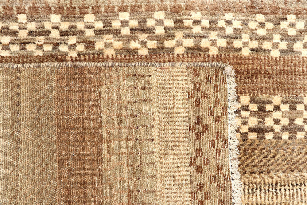 Tan Gabbeh 4' 1 x 10' 2 - No. 61108 - ALRUG Rug Store