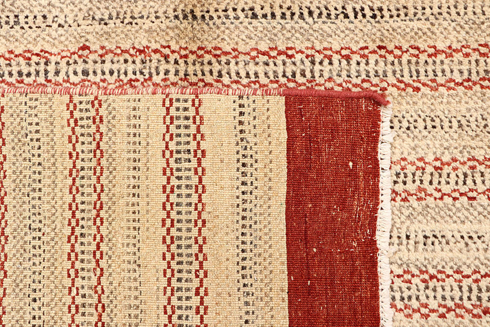 Bisque Gabbeh 5' 3 x 7' 9 - No. 61130 - ALRUG Rug Store