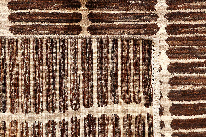 Saddle Brown Gabbeh 6' x 9' 6 - No. 61135 - ALRUG Rug Store