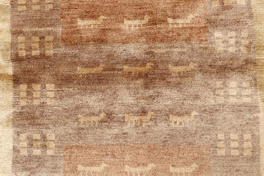 Tan Gabbeh 4' 8 x 6' 4 - No. 61164 - ALRUG Rug Store