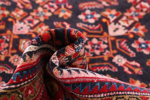 Hamadan 6’ 11” x 9’ 11” - No. AV21228