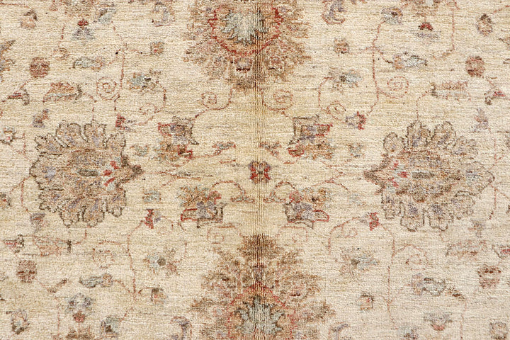 Blanched Almond Ziegler 5' 7 x 8' - No. 61349 - ALRUG Rug Store