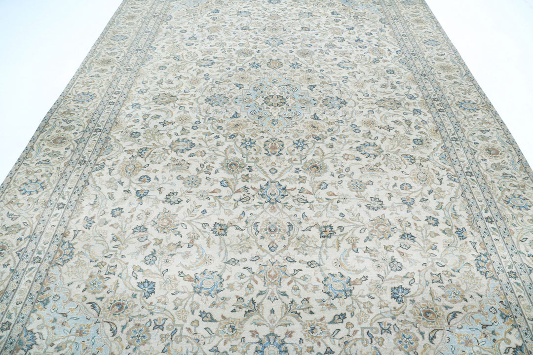 Kashan 8’ 7″ x 12’ 7″ - No. AV15020 - ALRUG Rug Store