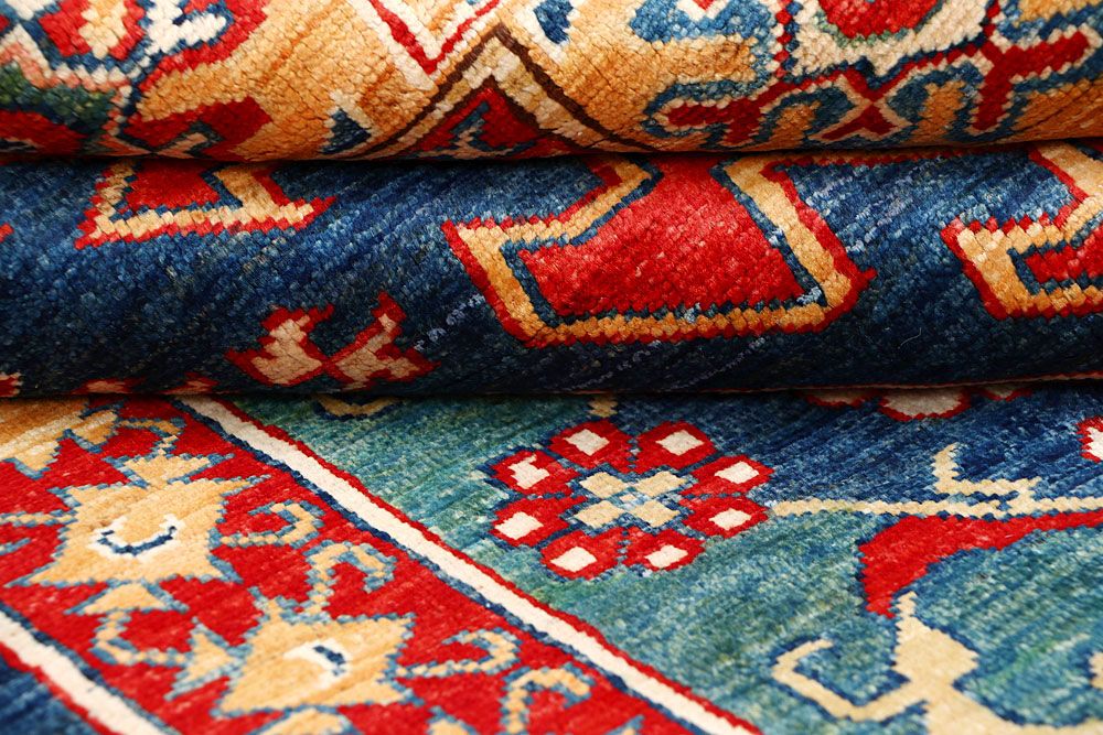 Kazak 4' x 6' 8 - No. 61631 - ALRUG Rug Store