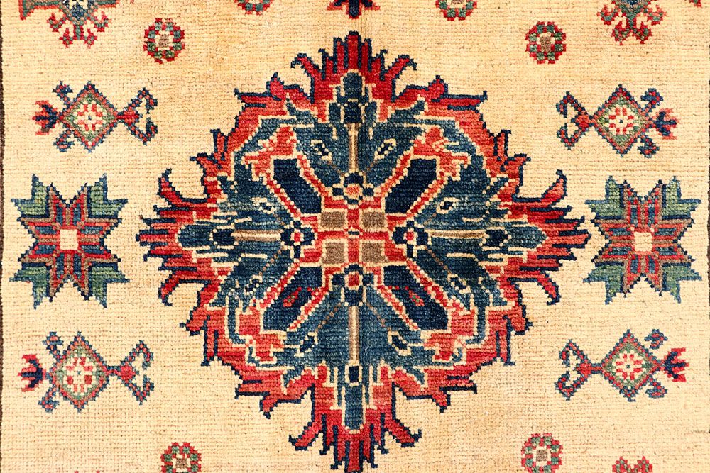Kazak 3' 10 x 5' 9 - No. 61650 - ALRUG Rug Store