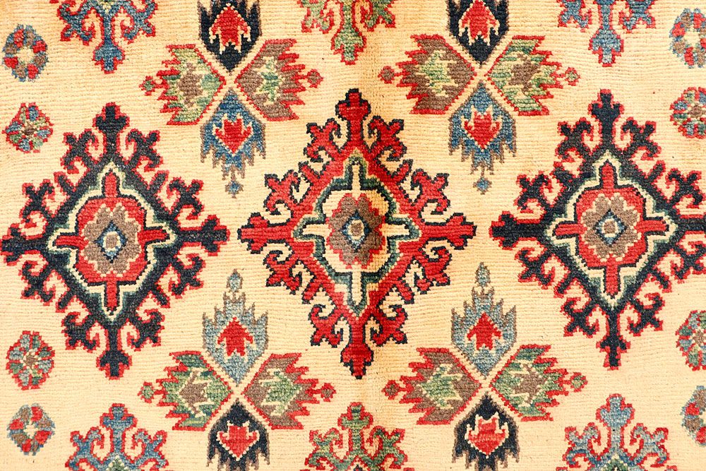 Kazak 3' 9 x 5' 11 - No. 61651 - ALRUG Rug Store
