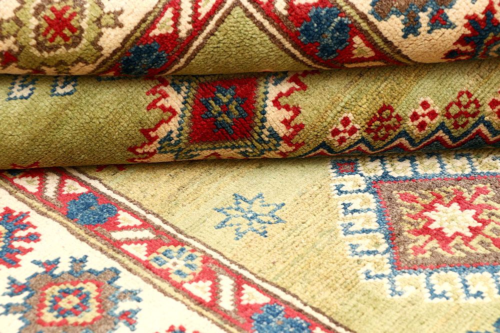 Kazak 4' x 5' 5 - No. 61655 - ALRUG Rug Store