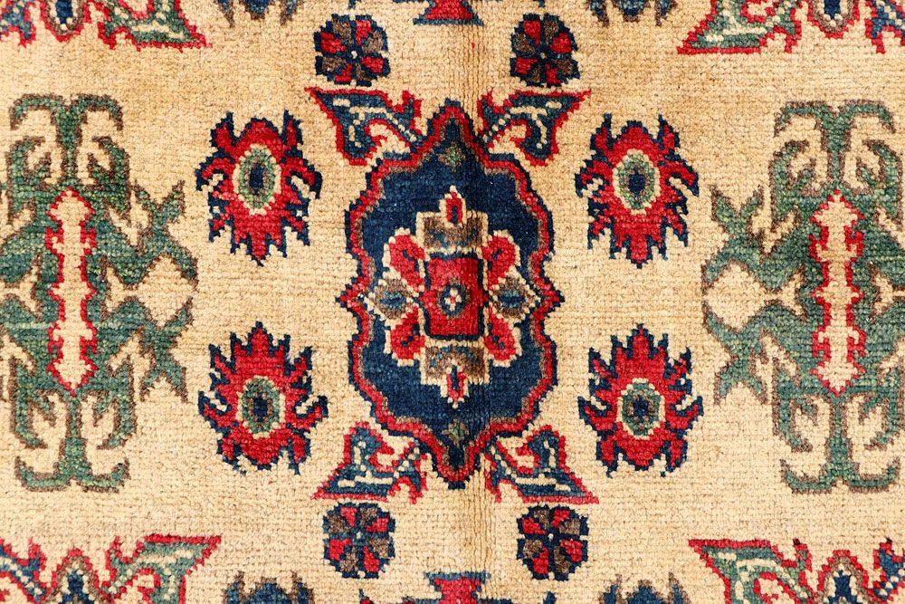 Kazak 3' 10 x 5' 9 - No. 61658 - ALRUG Rug Store