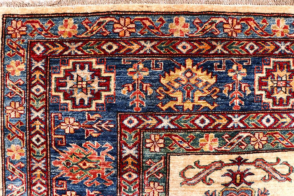 Kazak 6' 11 x 9' 8 - No. 61718 - ALRUG Rug Store