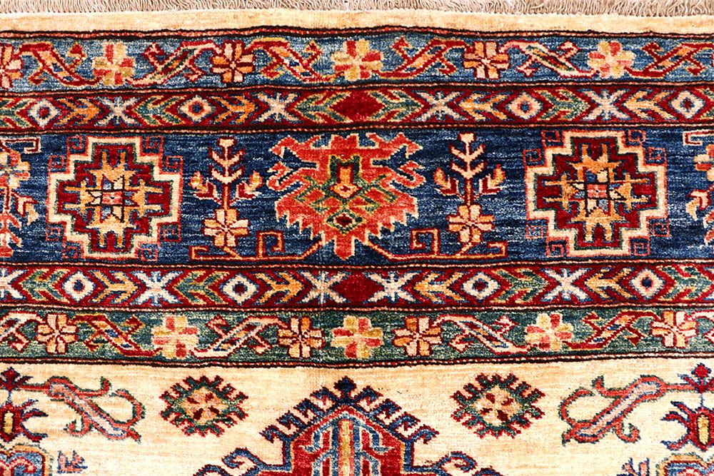 Kazak 6' 11 x 9' 8 - No. 61718 - ALRUG Rug Store
