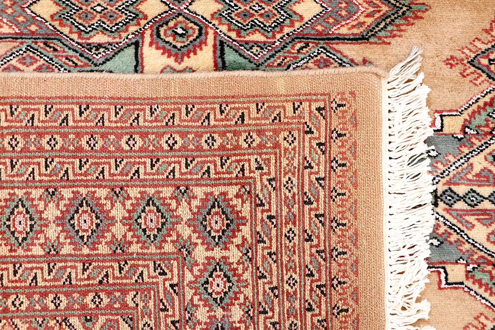 Caucasian 4' 1 x 5' 11 - No. 61735 - ALRUG Rug Store