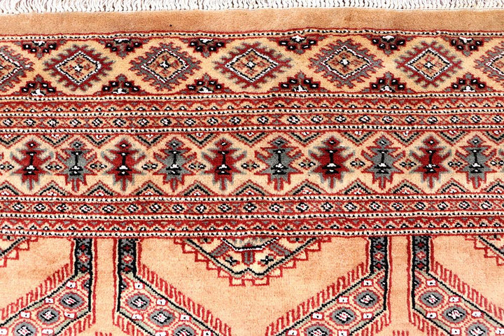 Caucasian 4' 1 x 6' 4 - No. 61737 - ALRUG Rug Store