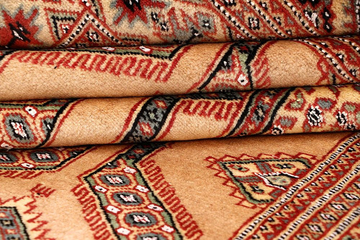 Caucasian 4' 1 x 6' 4 - No. 61737 - ALRUG Rug Store