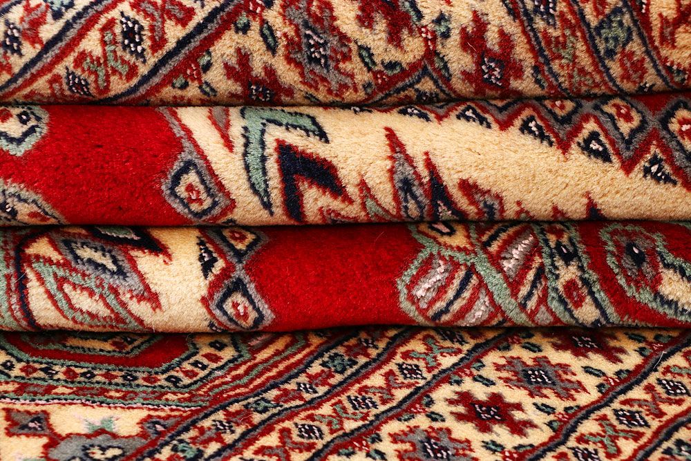 Caucasian 4' 2 x 6' 2 - No. 61738 - ALRUG Rug Store