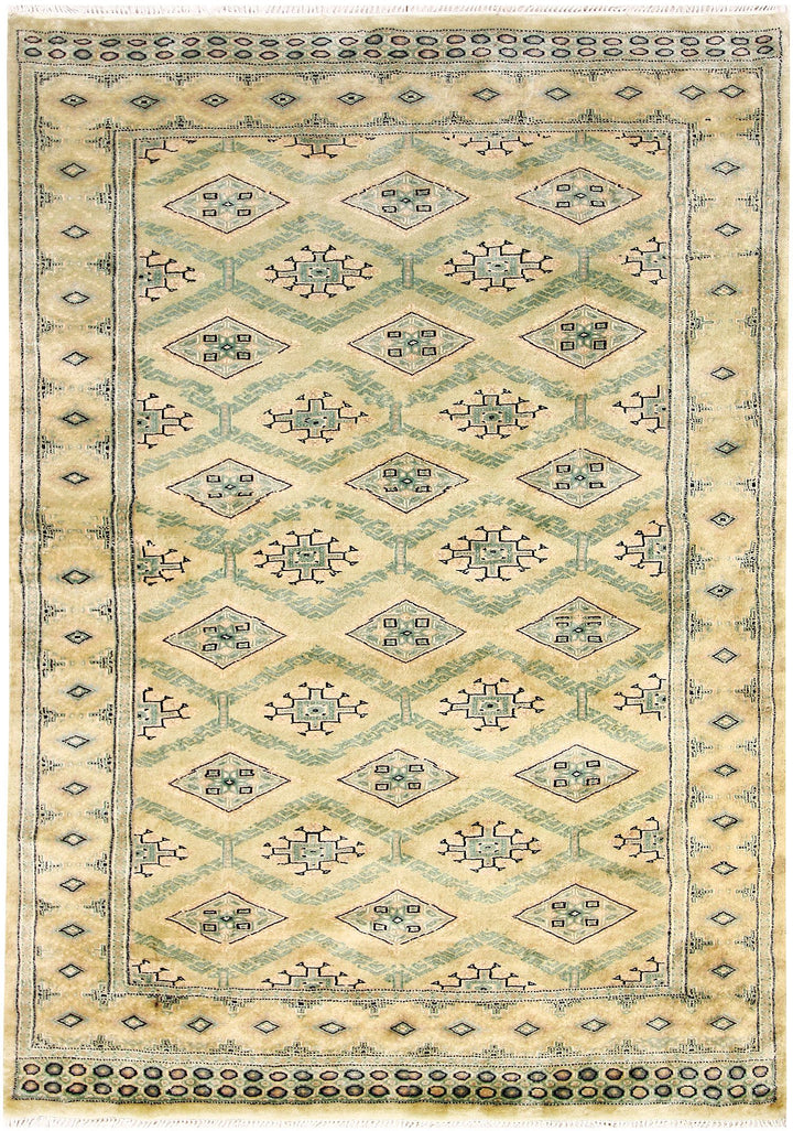 Caucasian 4' x 5' 9 - No. 61744 - ALRUG Rug Store