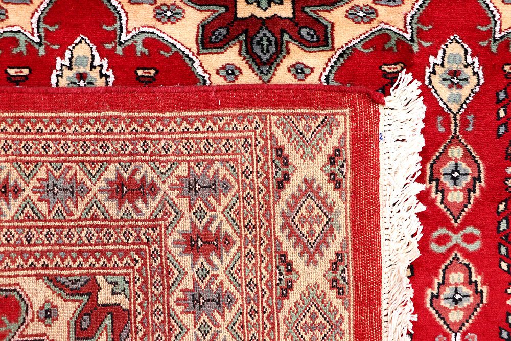 Caucasian 4' x 5' 9 - No. 61746 - ALRUG Rug Store