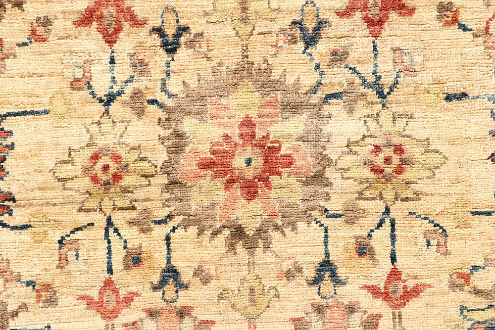 Navajo White Serapi 4' 11 x 6' 5 - No. 61762 - ALRUG Rug Store