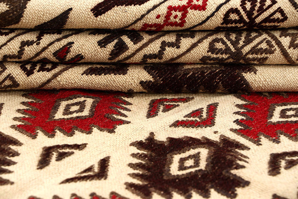 Blanched Almond Soumak 4' x 6' 4 - No. 61931 - ALRUG Rug Store