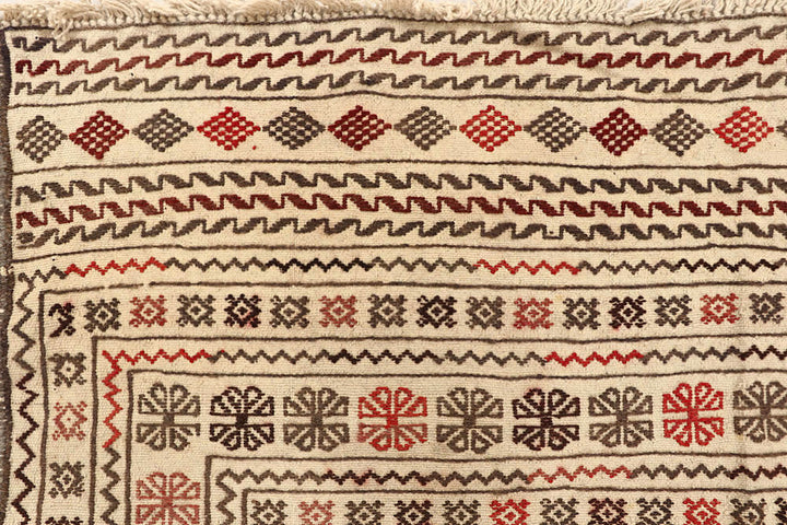 Blanched Almond Soumak 4' 1 x 5' 9 - No. 61933 - ALRUG Rug Store