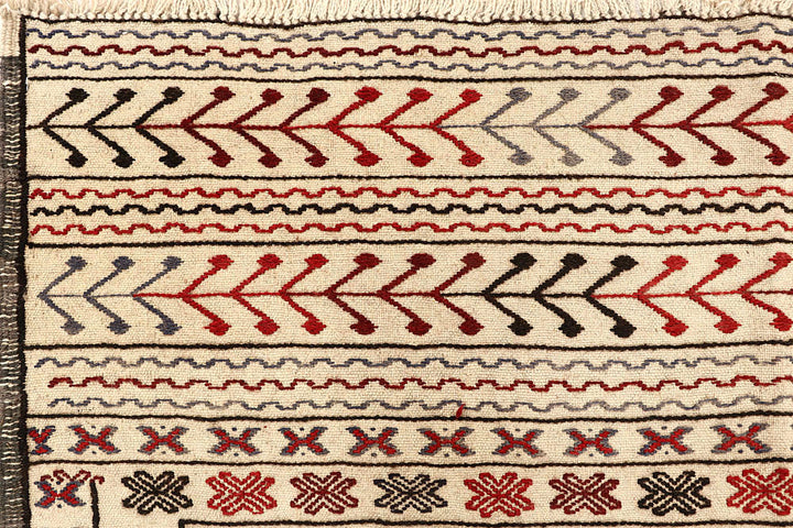 Old Lace Soumak 4' 2 x 6' - No. 61947 - ALRUG Rug Store