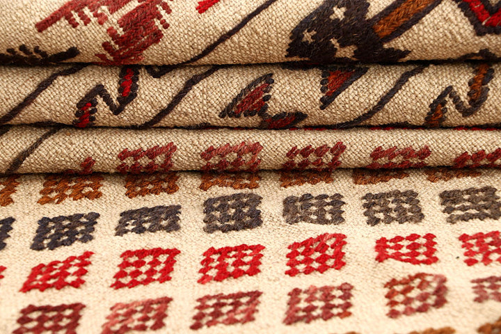 Old Lace Soumak 4' 2 x 6' - No. 61956 - ALRUG Rug Store