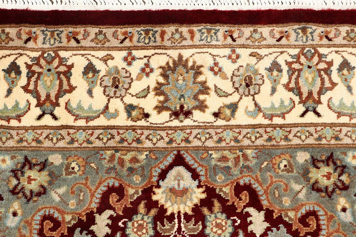 Isfahan 4' 1 x 6' 5 - No. 61960 - ALRUG Rug Store