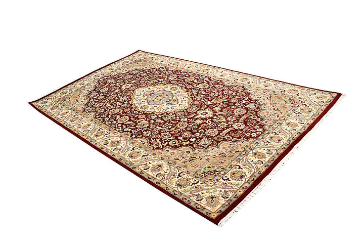 Maroon Isfahan 5' 1 x 8' 7 - No. 61962 - ALRUG Rug Store