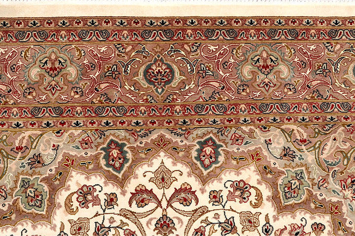 Cornsilk Isfahan 4' 8 x 7' 3 - No. 61966 - ALRUG Rug Store