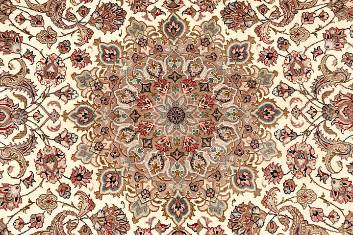 Cornsilk Isfahan 4' 8 x 7' 3 - No. 61966 - ALRUG Rug Store