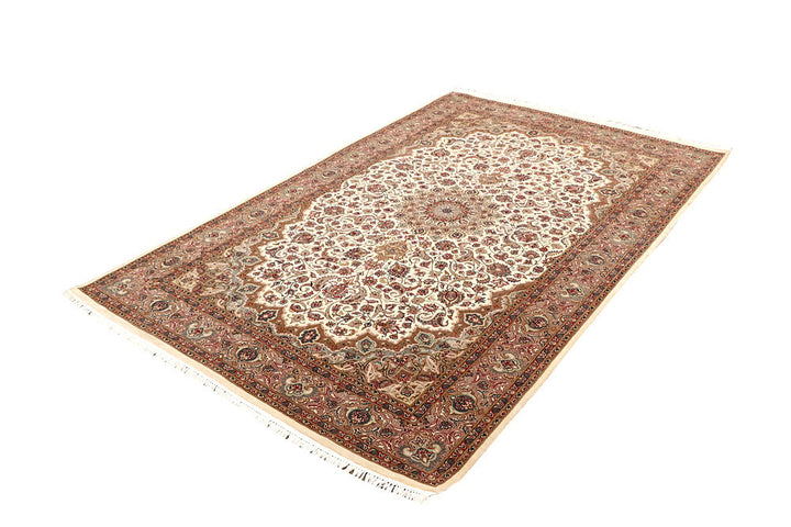 Cornsilk Isfahan 4' 8 x 7' 3 - No. 61966 - ALRUG Rug Store
