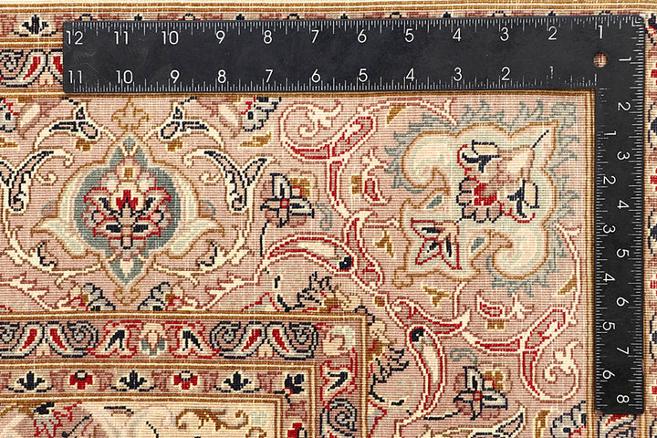 Cornsilk Isfahan 4' 8 x 7' 3 - No. 61966 - ALRUG Rug Store