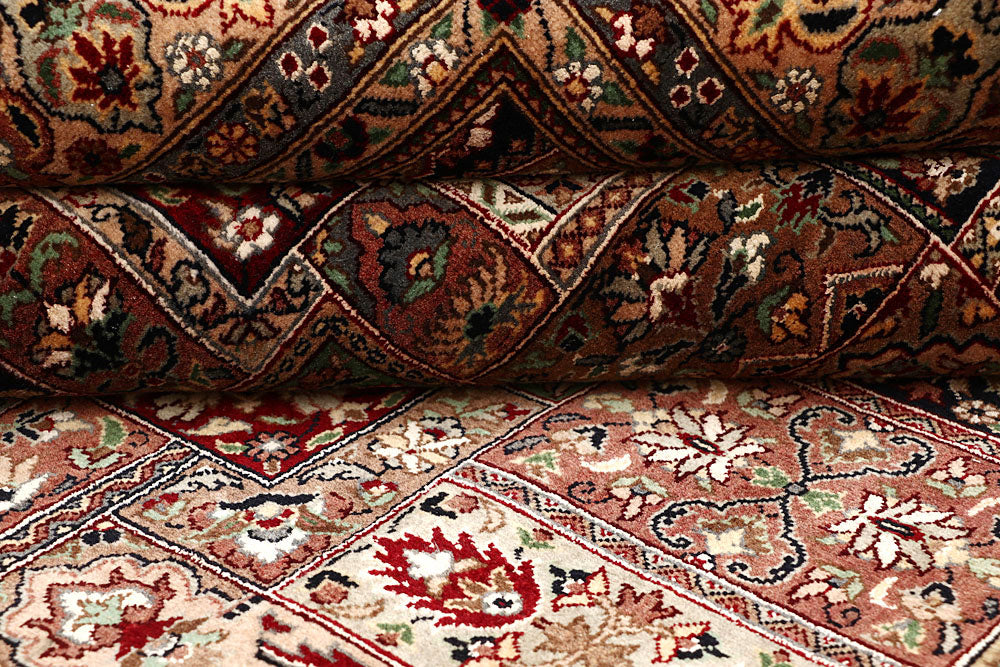 Multi Colored Bakhtiar 4' 8 x 7' 3 - No. 61969 - ALRUG Rug Store