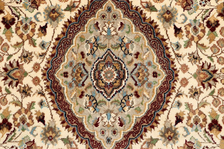 Isfahan 4' 1 x 6' 3 - No. 61977 - ALRUG Rug Store