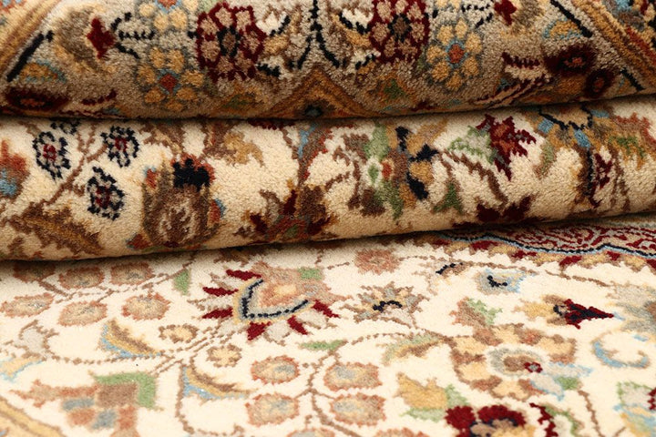 Isfahan 4' 1 x 6' 3 - No. 61977 - ALRUG Rug Store